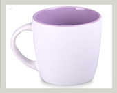 Y-R1-aussen-weiss-matt-innen-lila-flieder-violett-becher-tasse