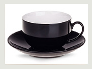 Y19-cappuchino-tassen-mit-untertass-schwarz