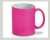 matte-neon-farbe-pink-pinke-glasur-tasse-becher-matt