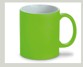 matte-neon-farbe-gruen-gruene-glasur-tasse-becher-matt